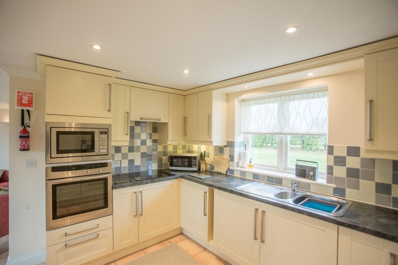 2 Hazelwood Villa Aldringham Exterior photo